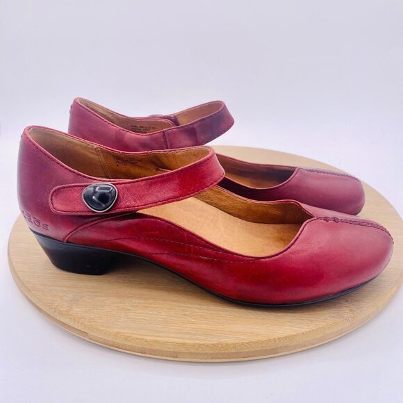 Taos Shoes Womens 8 Red Leather Mary Jane Comfort Flats Button - Picture 1 of 13